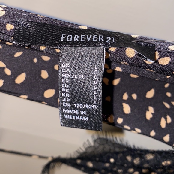 Forever 21 Large Woven Camisole Black Tan - Picture 2 of 10